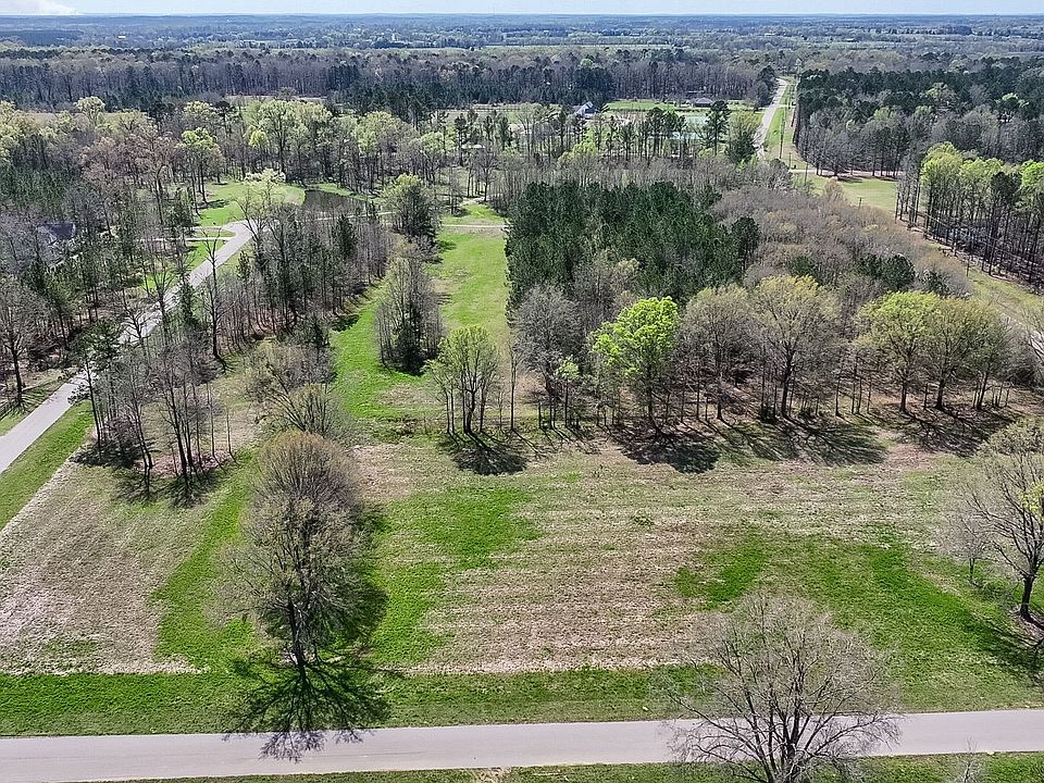 1st image of 230 Crossing Ln