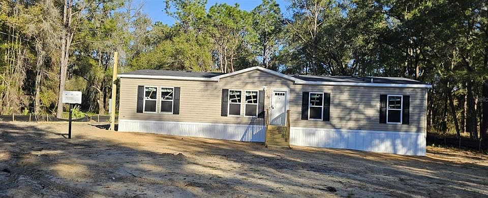 1st image of 5089 N TANGLEWOOD AVENUE
