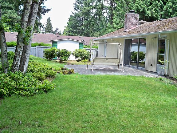 2nd image of 2715 164th Ave NE