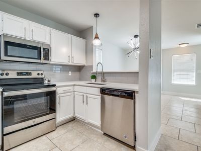 3026 Gregory Ln, Grand Prairie, TX, 75052
