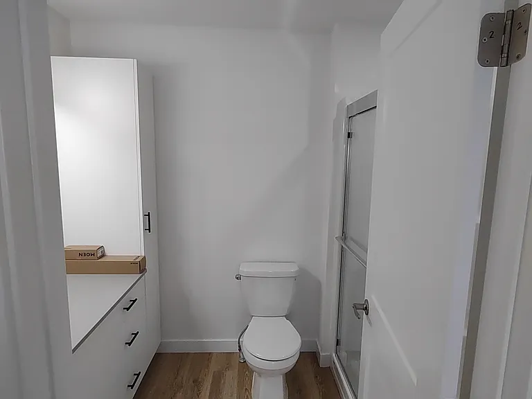Master bedroom bathroom