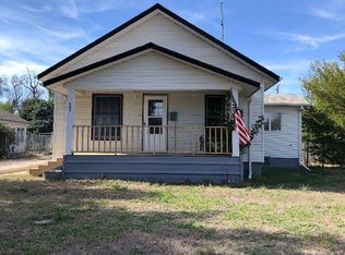 405 7th St, Bogue, KS 67625