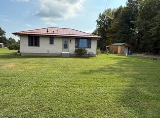 884 Housel Craft Rd, Cortland, OH 44410