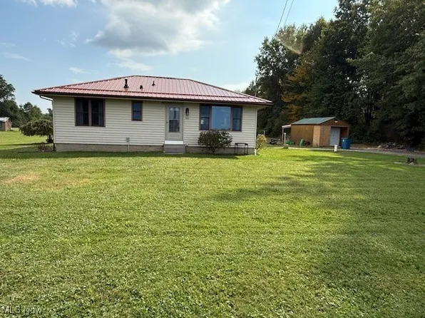 884 Housel Craft Rd, Cortland, OH 44410