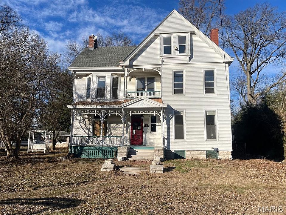 1st image of 810 Grove St