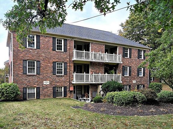 2nd image of 47 Berkshire Ct APT 3C