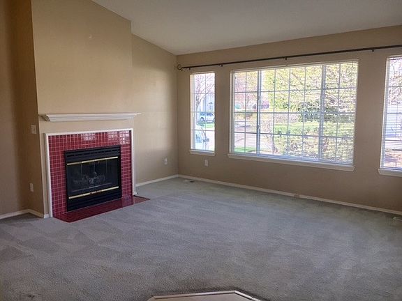 Living Room w fireplace