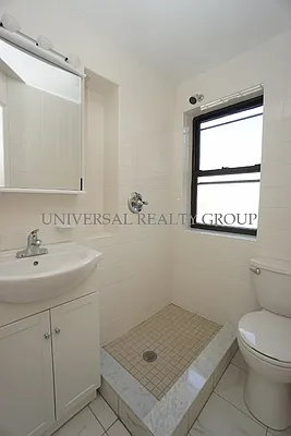 Rented by Universal Realty Group | media 9