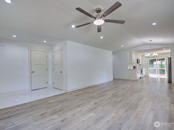 4th image of 7911 Apache Drive
