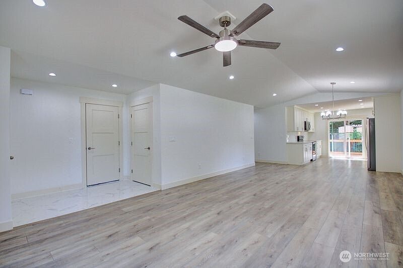 4th image of 7911 Apache Drive