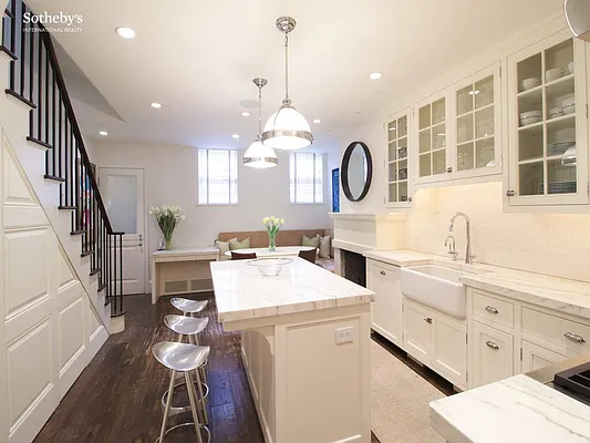 Rented by Sotheby's International Realty | media 77