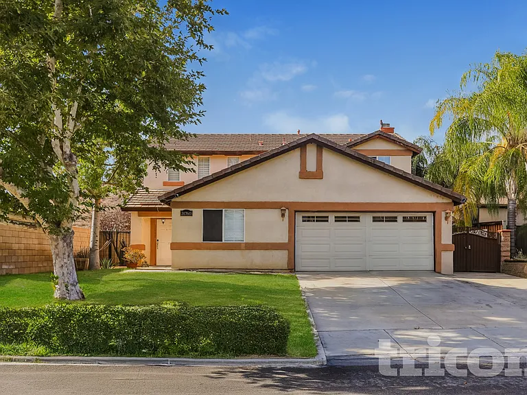 31760 Canyon Ridge Dr — Photo 1