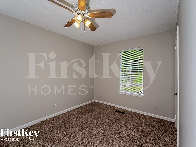 3104 Cobblestone Dr — Photo 11