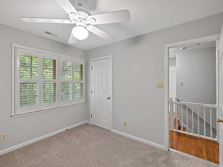 305 Old Fox Trl — Photo 33