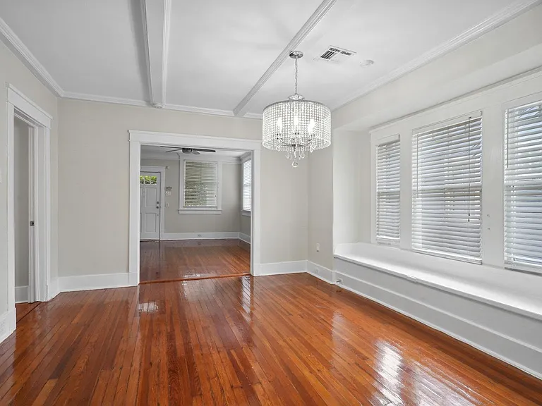 2519 Octavia St — Photo 8
