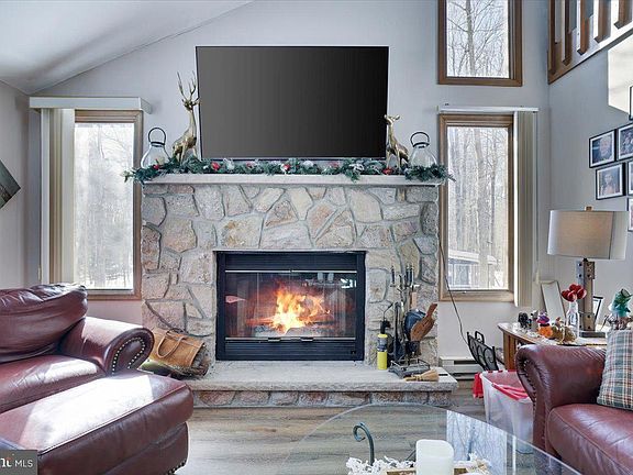 4th image of 157 Selig Rd