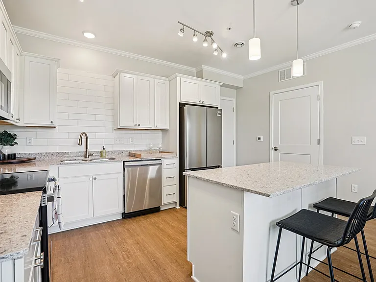 Large island or peninsula with soft close cupboards