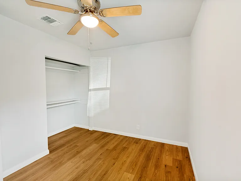 2935 Lasses Blvd — Photo 15