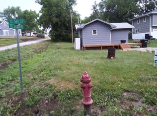 600 SE 5th St, Leon, IA 50144