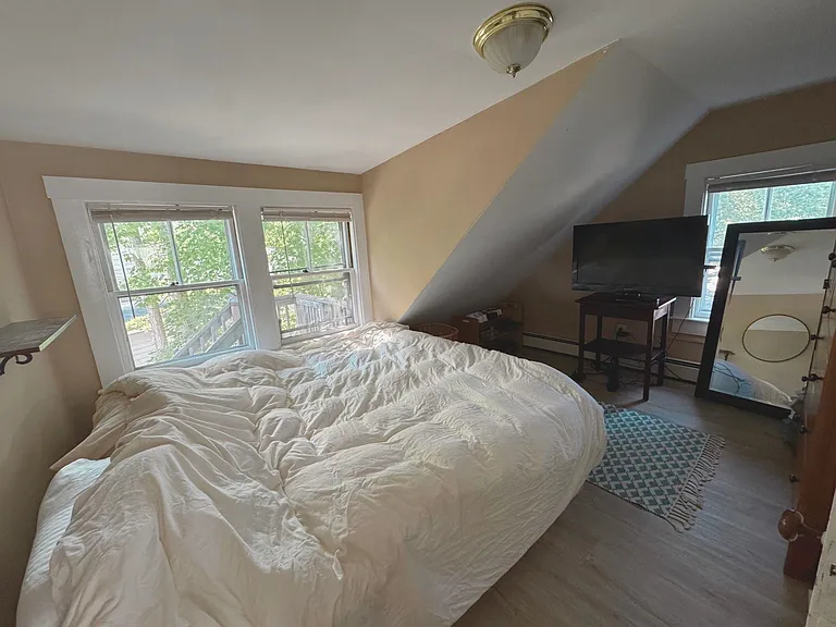 29 Central St #3 — Photo 10