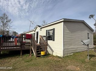 7868 Homefront Rd, Sneads, FL 32460