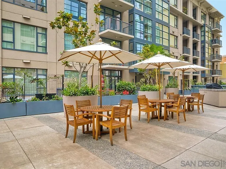Community Patio 2