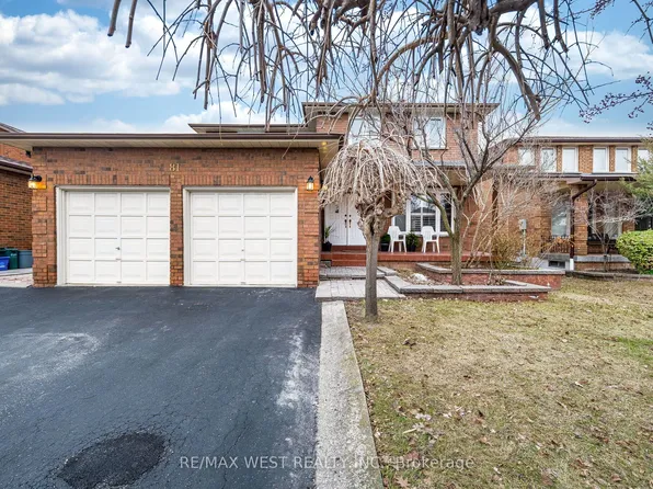 81 Vera St, Vaughan, ON L4L 5S4