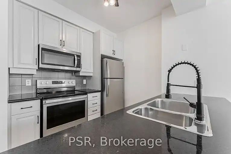 1st image of 9 Boardwalk Dr #423