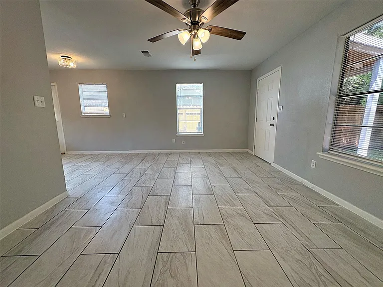 3602 4th St — Photo 11