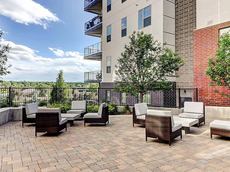 Apartment community Outdoor Lounge at Griffis Fiddler's Green in Centennial, Colorado.