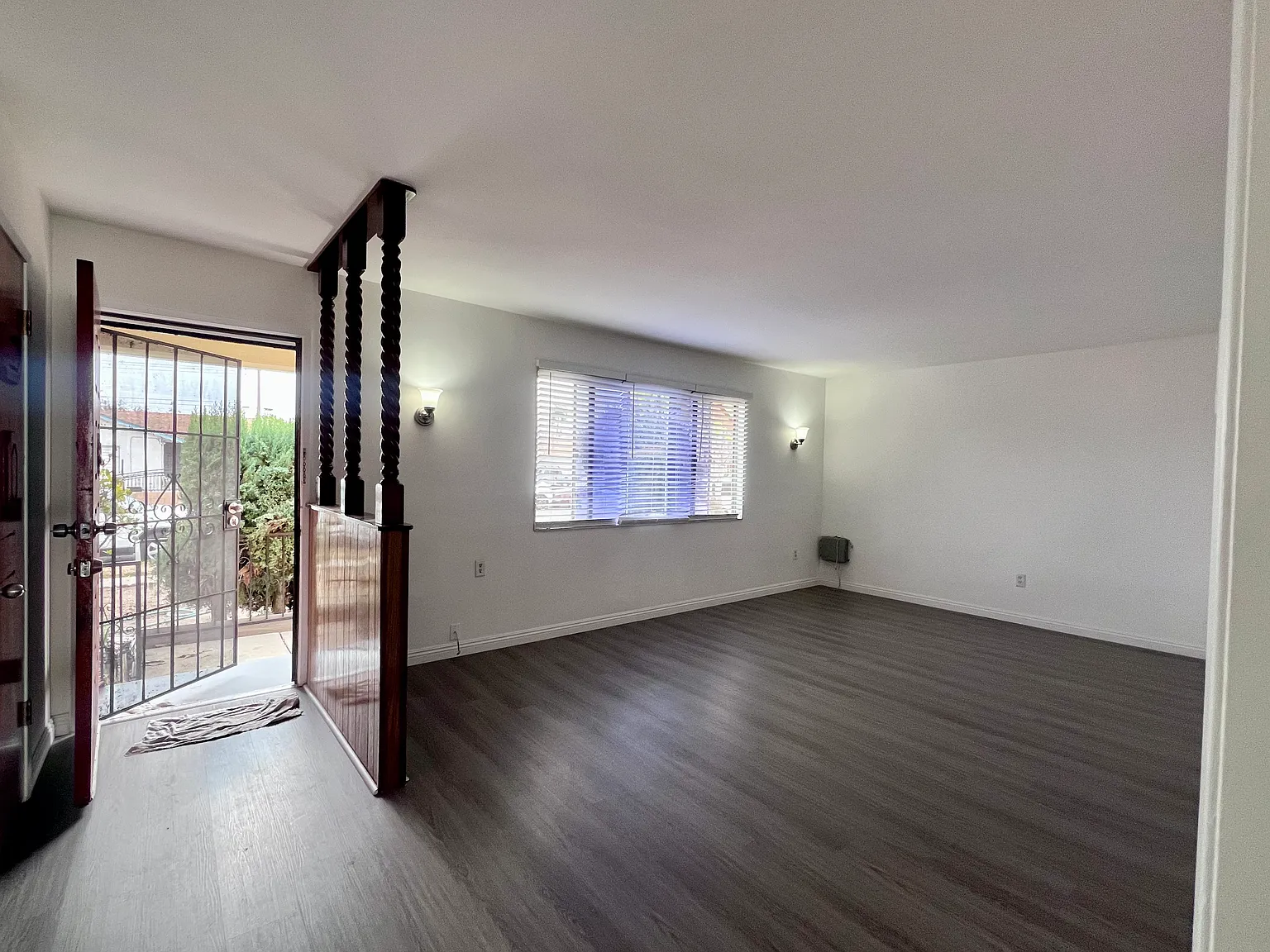 3 bed, 1365 sqft, $3,000 — Photo 1