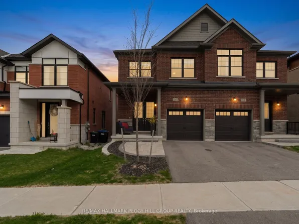 16 Daffodil Rd, Springwater, ON L9X 2E3