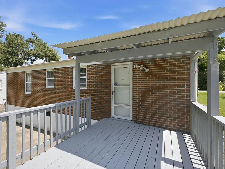 713 Elissa Dr — Photo 24
