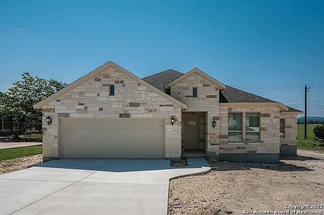 1st image of 326 Park Ln