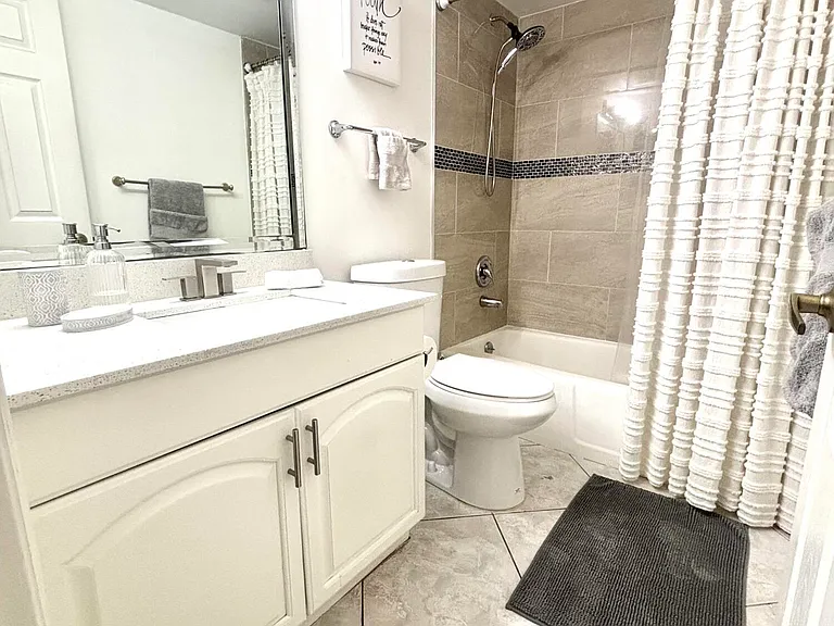 1714 Consulate Pl #101 — Photo 15