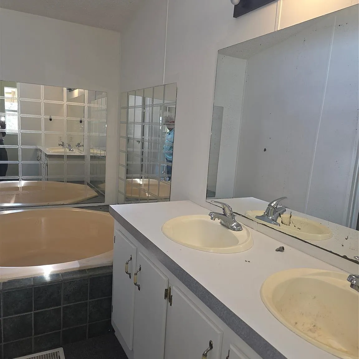 2 bed, 2.0 bath, 1216 sqft, $1,200 — Photo 3