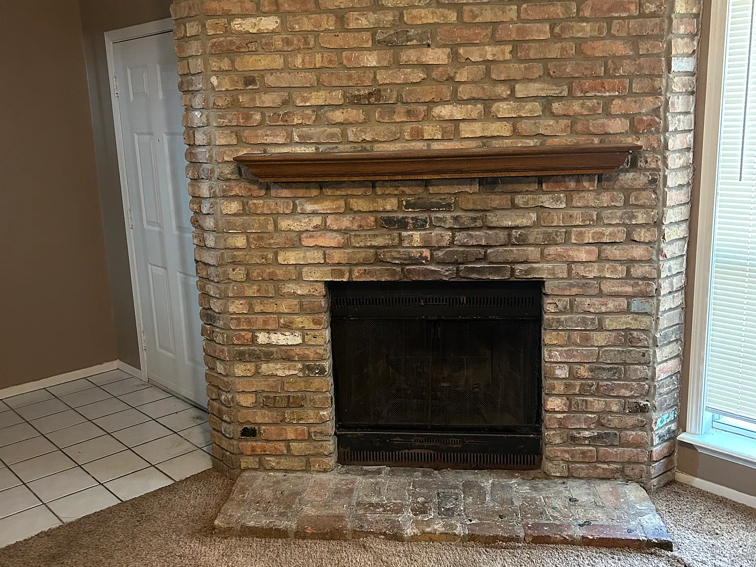 3 bed, 1500 sqft, $1,300 — Photo 2