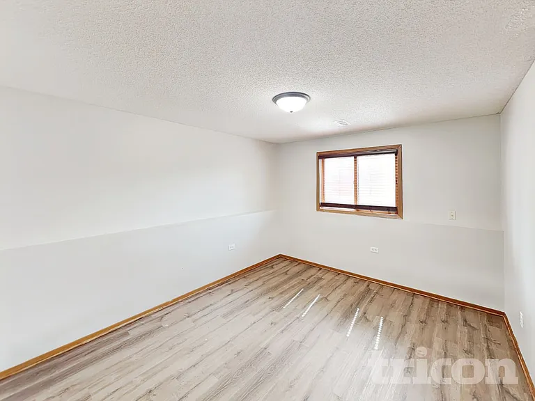13734 Glenhurst Ln — Photo 15