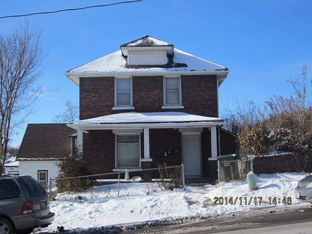1st image of 1215 Floyd Blvd