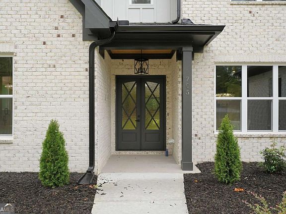 4th image of 705 Spratlin Mill Dr