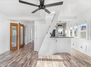 14 Westminister Ct #PENTHOUSE, Venice, CA 90291