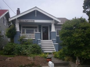 3216 NW 69th St, Seattle, WA 98117