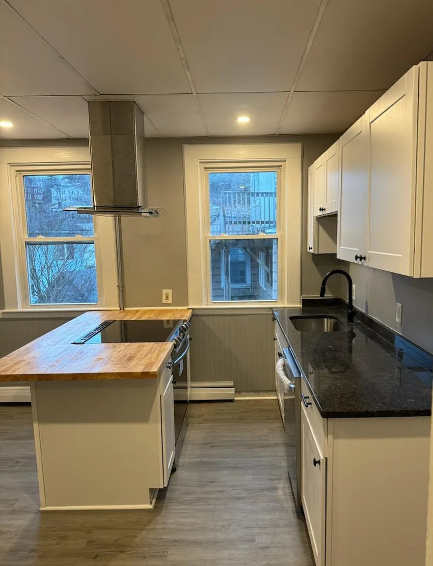 47 Washington Ave — Photo 3