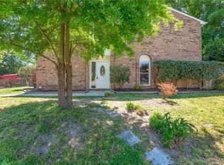 121 Tower Dr, Virginia Beach, VA 23462