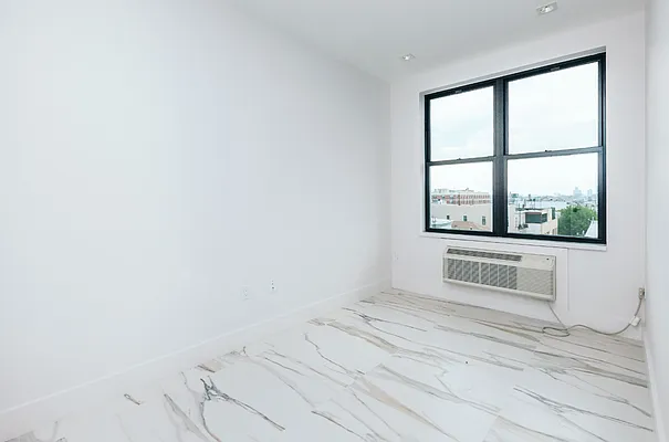 Rented by Nooklyn NYC LLC | media 41