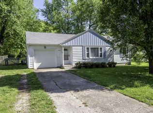 1423 W Meadowmere St, Springfield, MO 65807