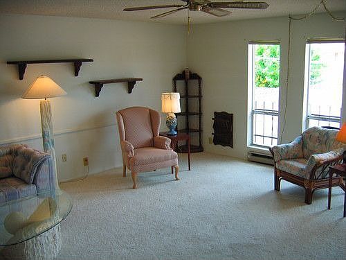 3rd image of 4736 E Emerald Ave