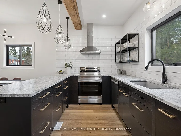 215 Winstanley St — Photo 10