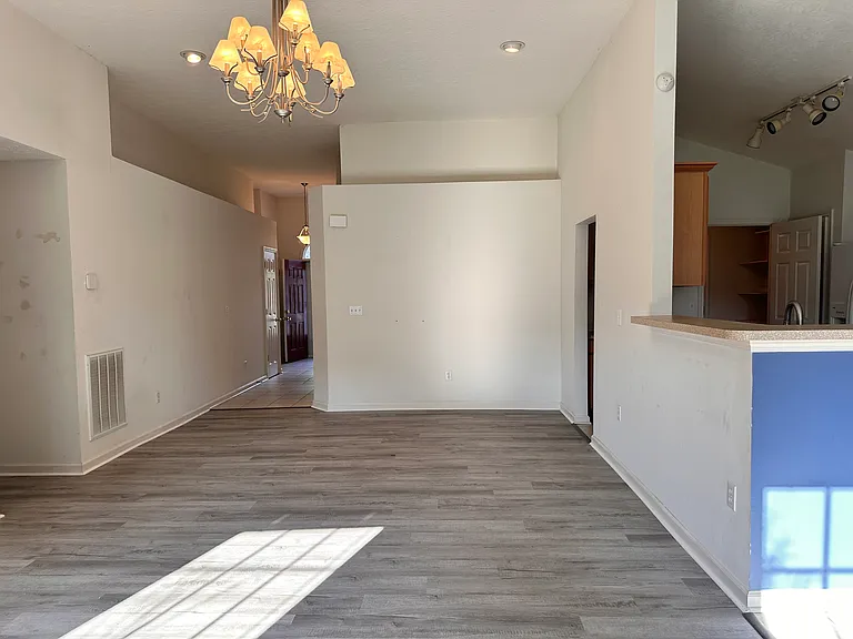 3929 Winthrop Dr — Photo 14