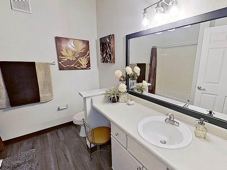 Cascade Summit Apartment Homes — Photo 19
